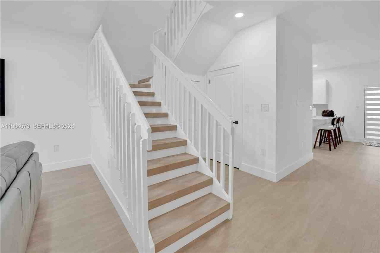 23372 Sw 127th Ct - Photo 3 of 12