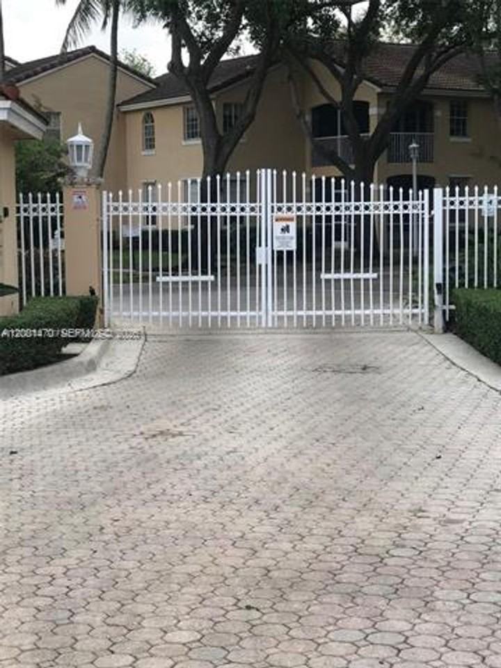 14621 14621 Balgowan Rd th 102-3 #3 - Photo 4 of 29