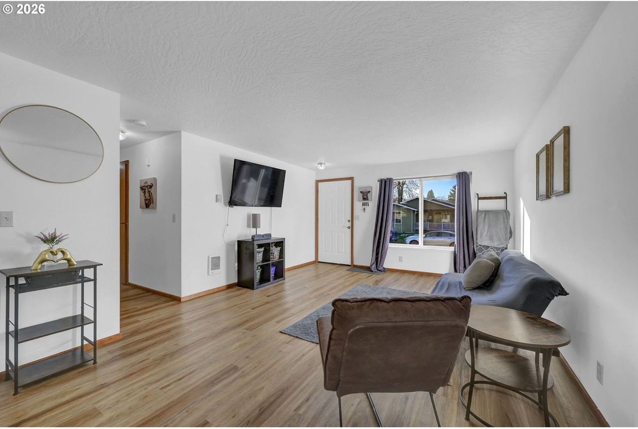 1336 S 7th St - Photo 6 of 26