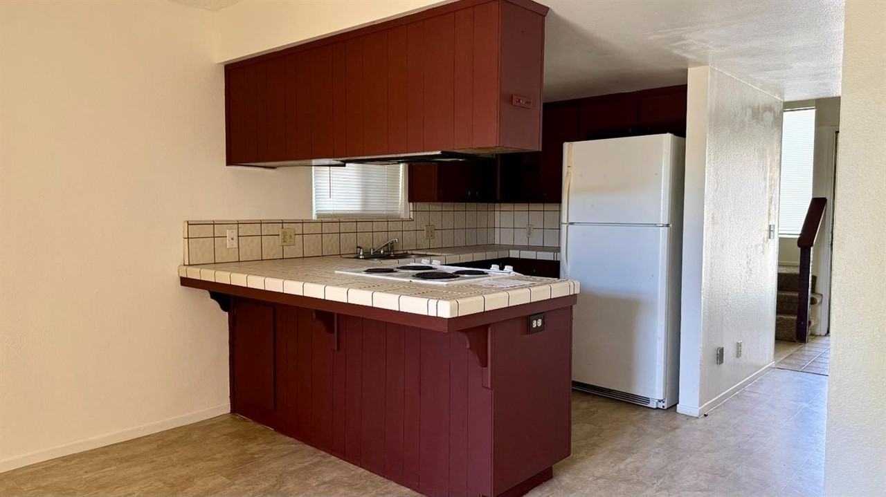 40 N 19th Ave #A - Photo 5 of 11