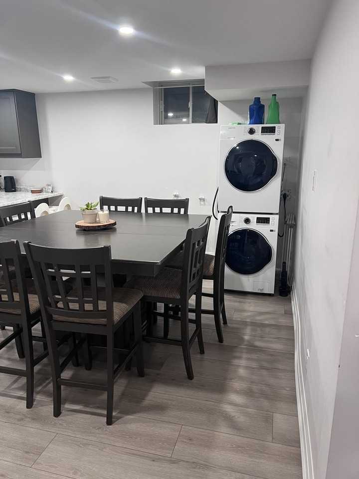 185 Madelaine Dr - Photo 5 of 12