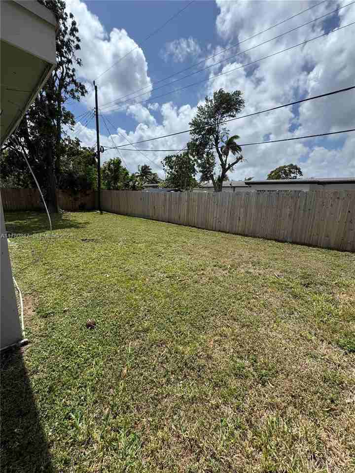 649 West Evanston Circle - Photo 5 of 13