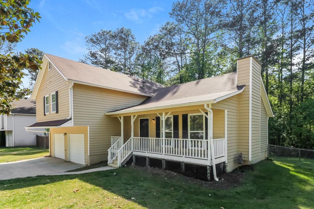 3058 Favor Pines Ct Sw - Photo 2 of 18