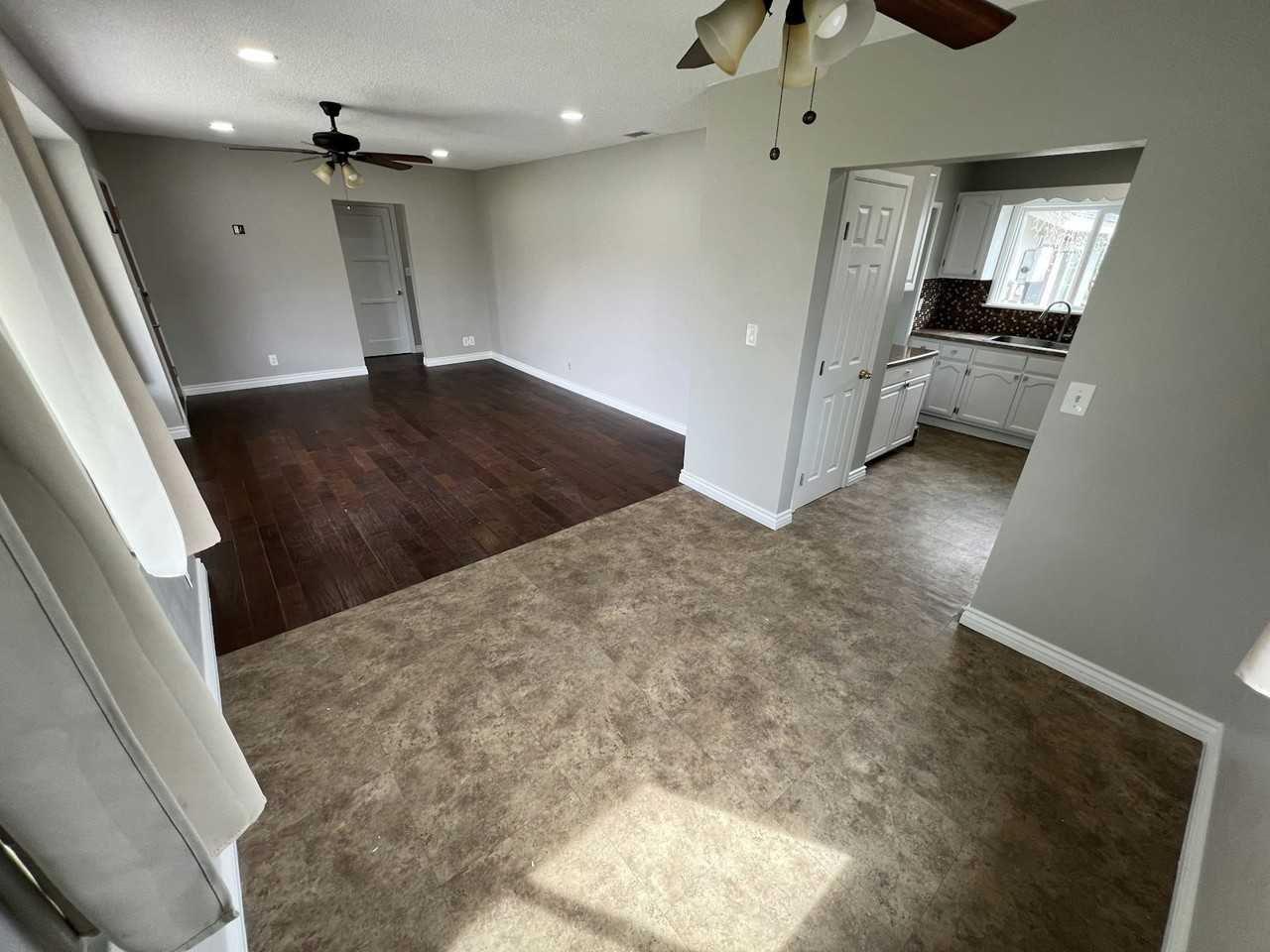 645 West Grove Street - Photo 6 of 26