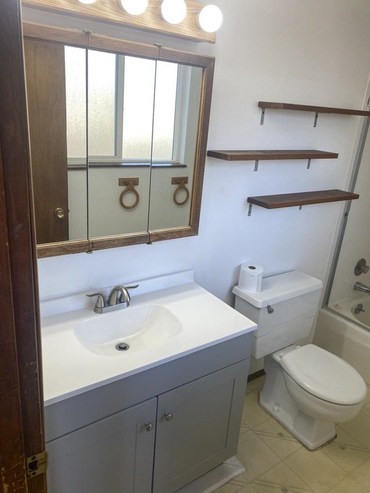 612 53rd Street - Photo 3 of 24