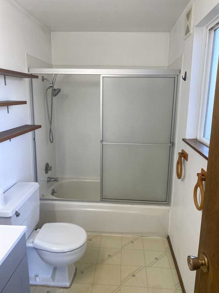 612 53rd Street - Photo 4 of 24