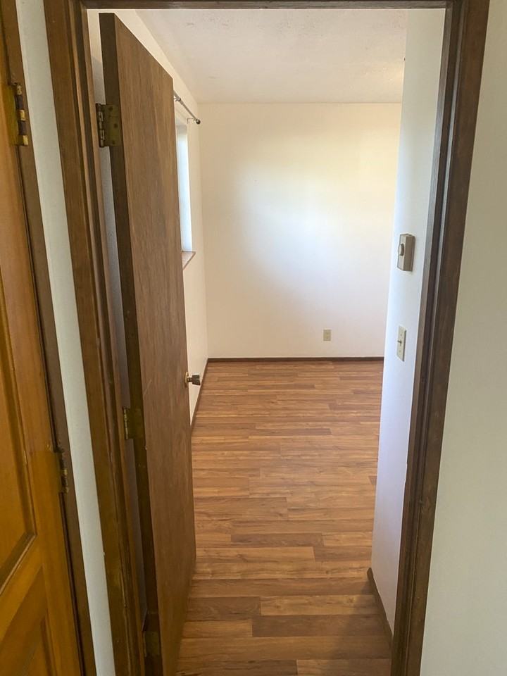 612 53rd Street - Photo 6 of 24