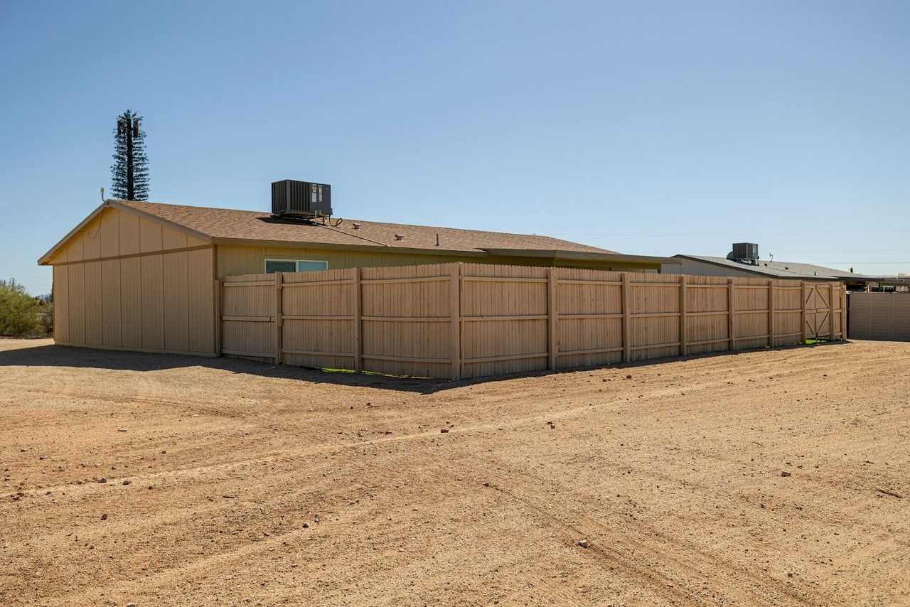 26986 East Florence-Kelvin Highway - Photo 4 of 27