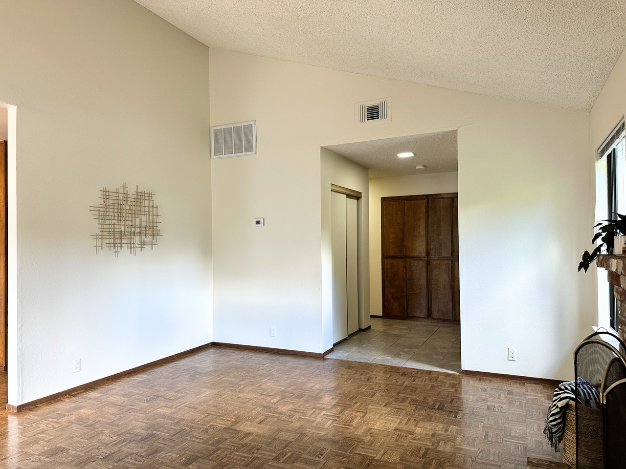 726 Barcelona Avenue - Photo 4 of 27