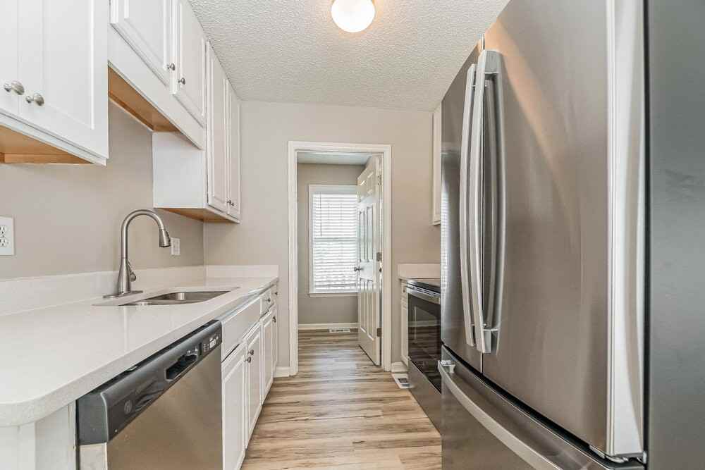 1012 S Willhaven Dr - Photo 5 of 16