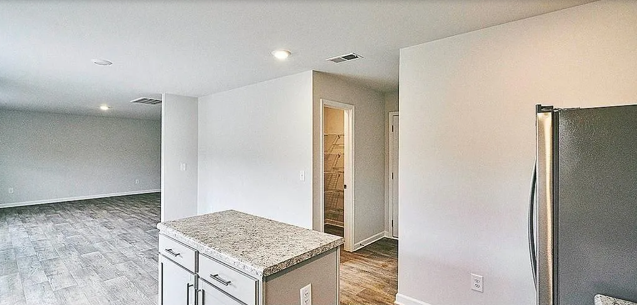 4710 Black Frst Dr - Photo 4 of 20