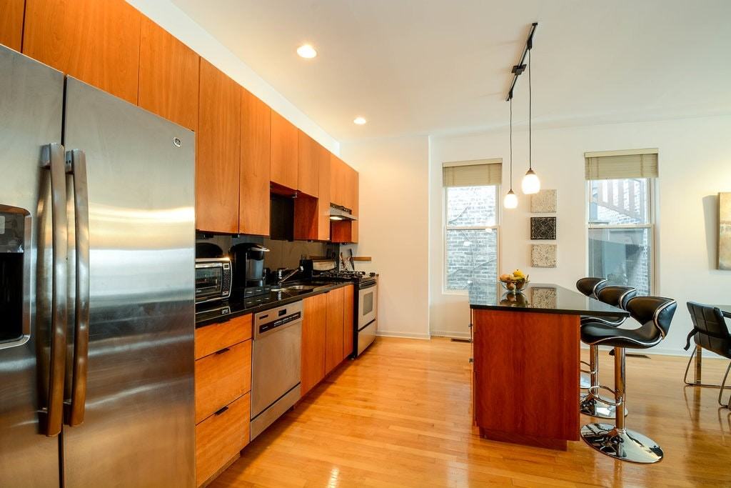 1407 North Wicker Park Avenue, Unit 1 - Photo 3 of 19