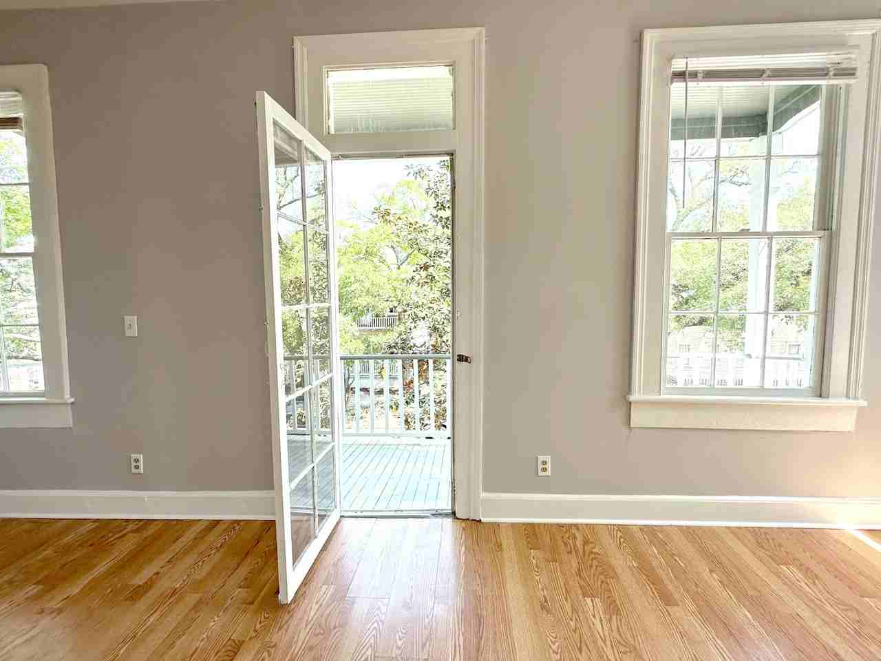 313 East Henry Street, Unit C - Photo 6 of 10