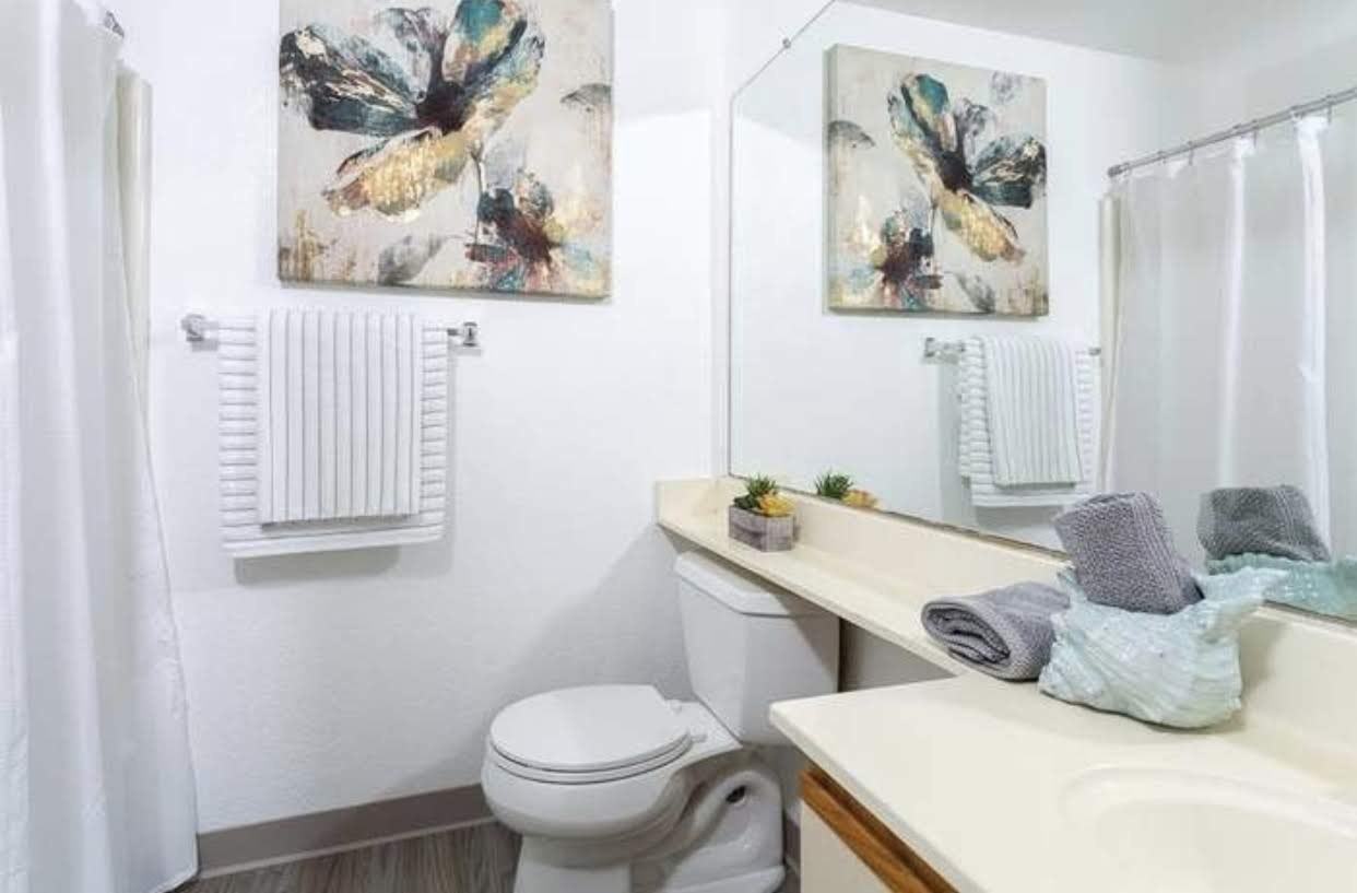 411 Park Avenue, Unit 211 - Photo 7 of 15