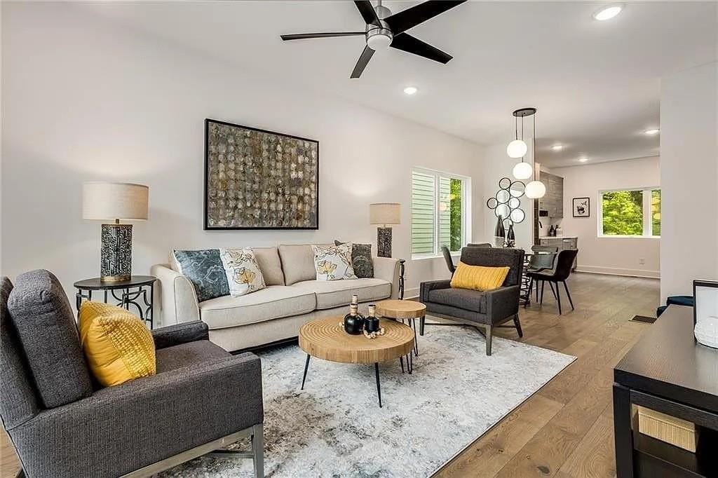 1436 Walker Pl Se - Photo 2 of 26