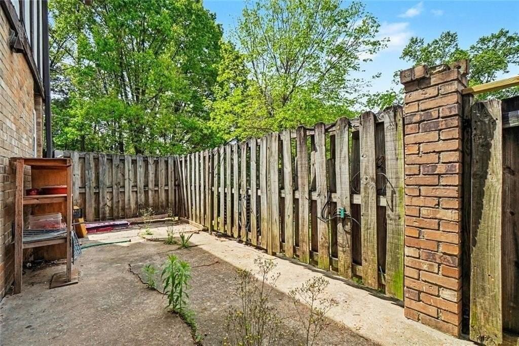 2952 N Dekalb Dr #A - Photo 2 of 14