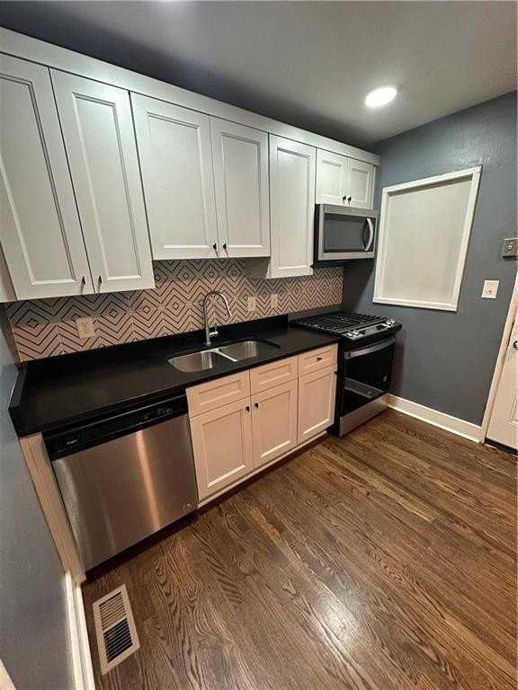 296 Murray Hill Ave Ne - Photo 7 of 16