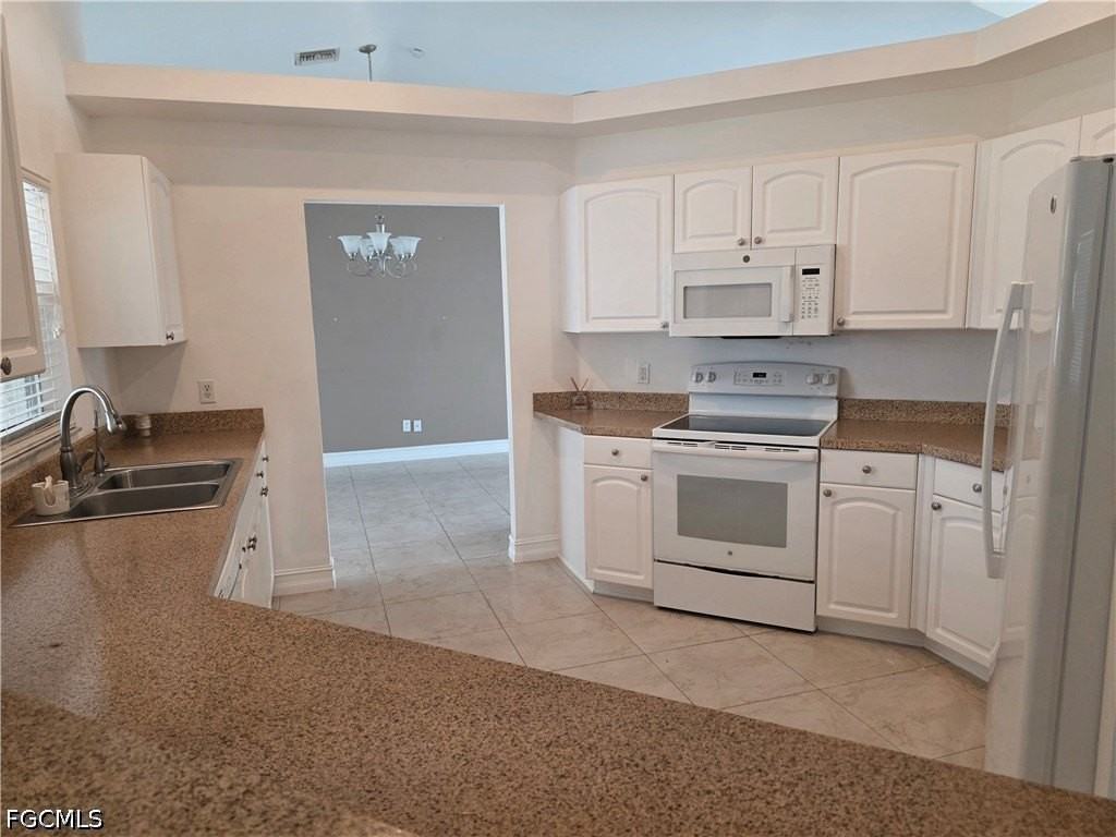 5301 Banning St - Photo 3 of 18