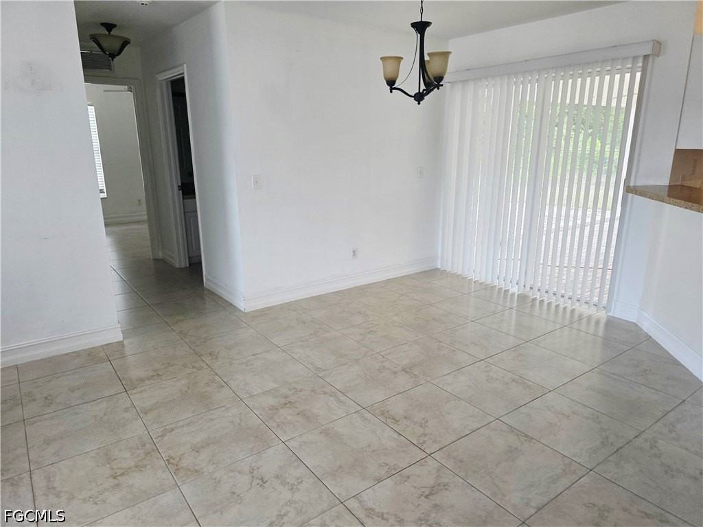 5301 Banning St - Photo 6 of 18