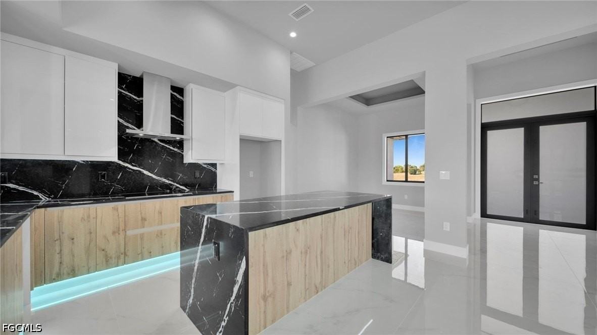 1521 Nw 37th Ave - Photo 5 of 33