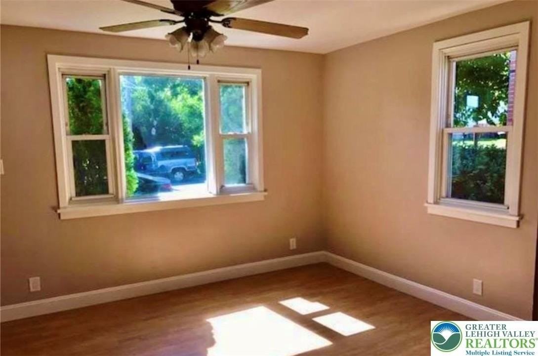 121 E Union St - Photo 2 of 6