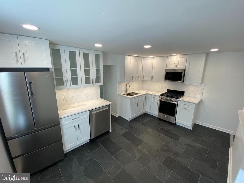 1216 S 11th St #3 - Photo 2 of 19