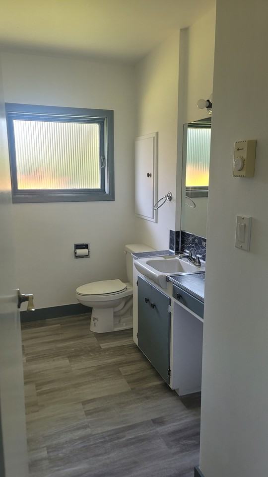 1840 Grandview Dr - Photo 6 of 12