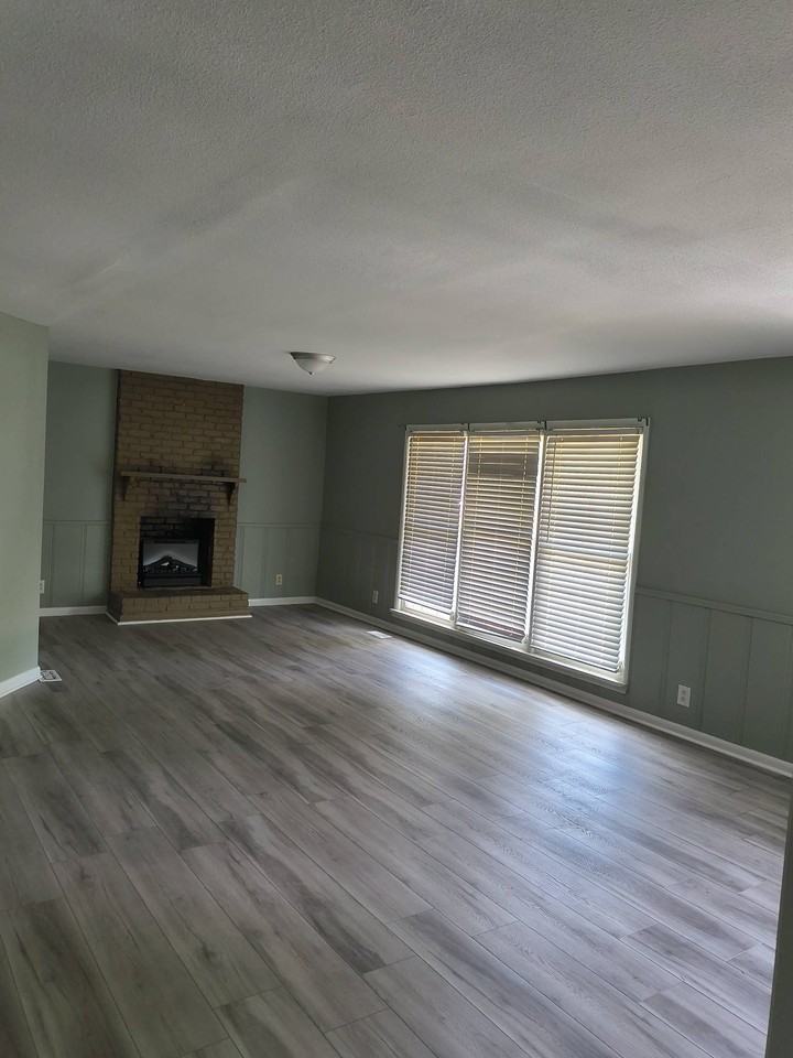 1202 Rickwood Rd - Photo 7 of 24