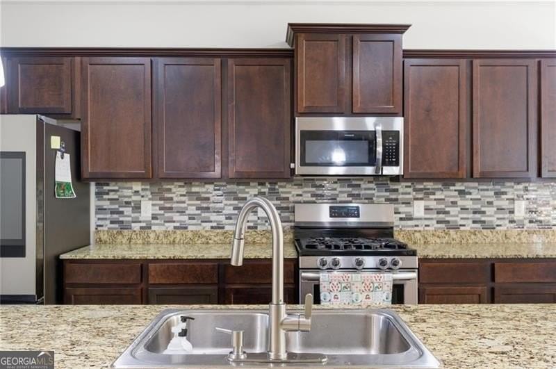 296 Maple Brook Dr - Photo 5 of 47