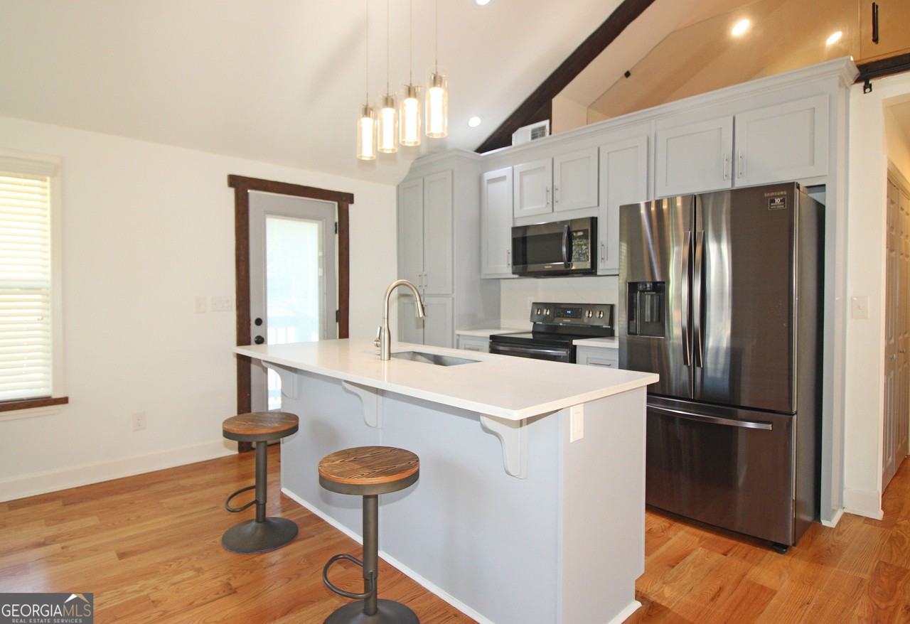 49 New St - Photo 7 of 32