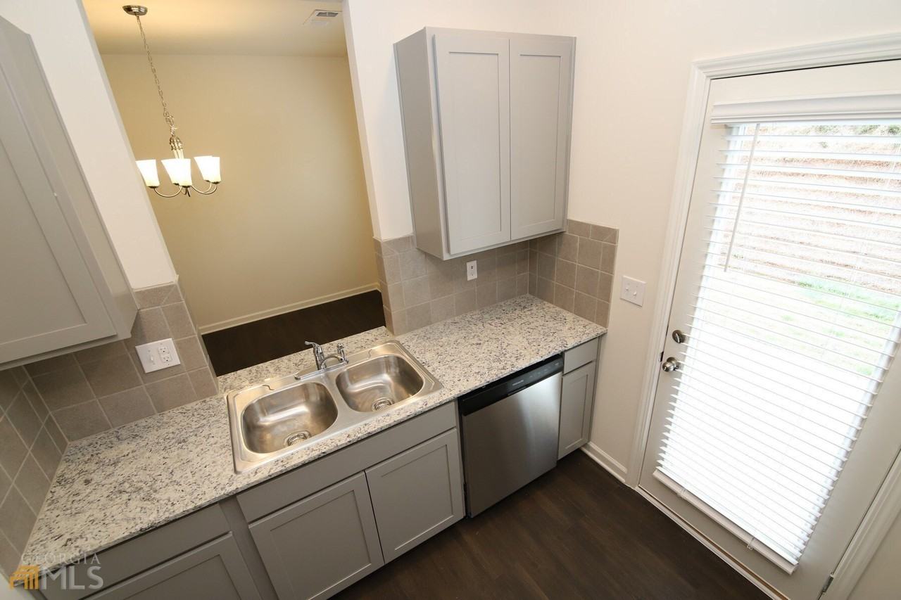 85 Chastain Cir - Photo 6 of 38