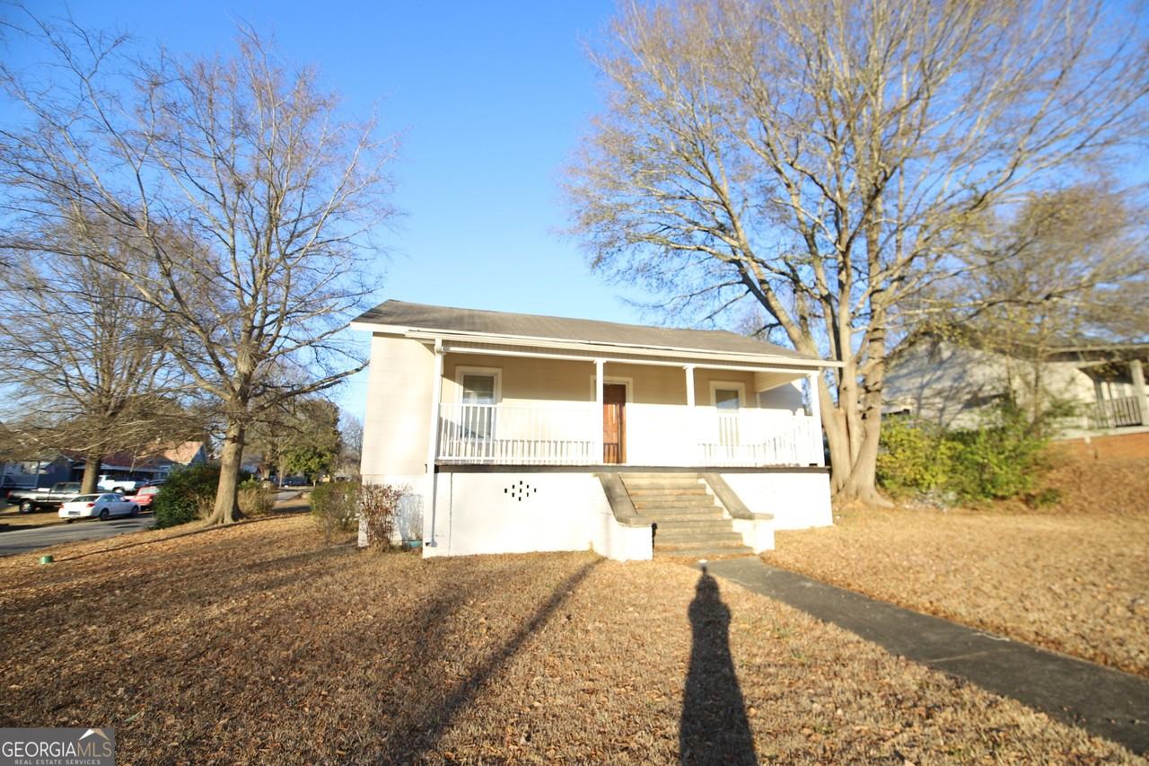 201 Jennings St - Photo 6 of 24