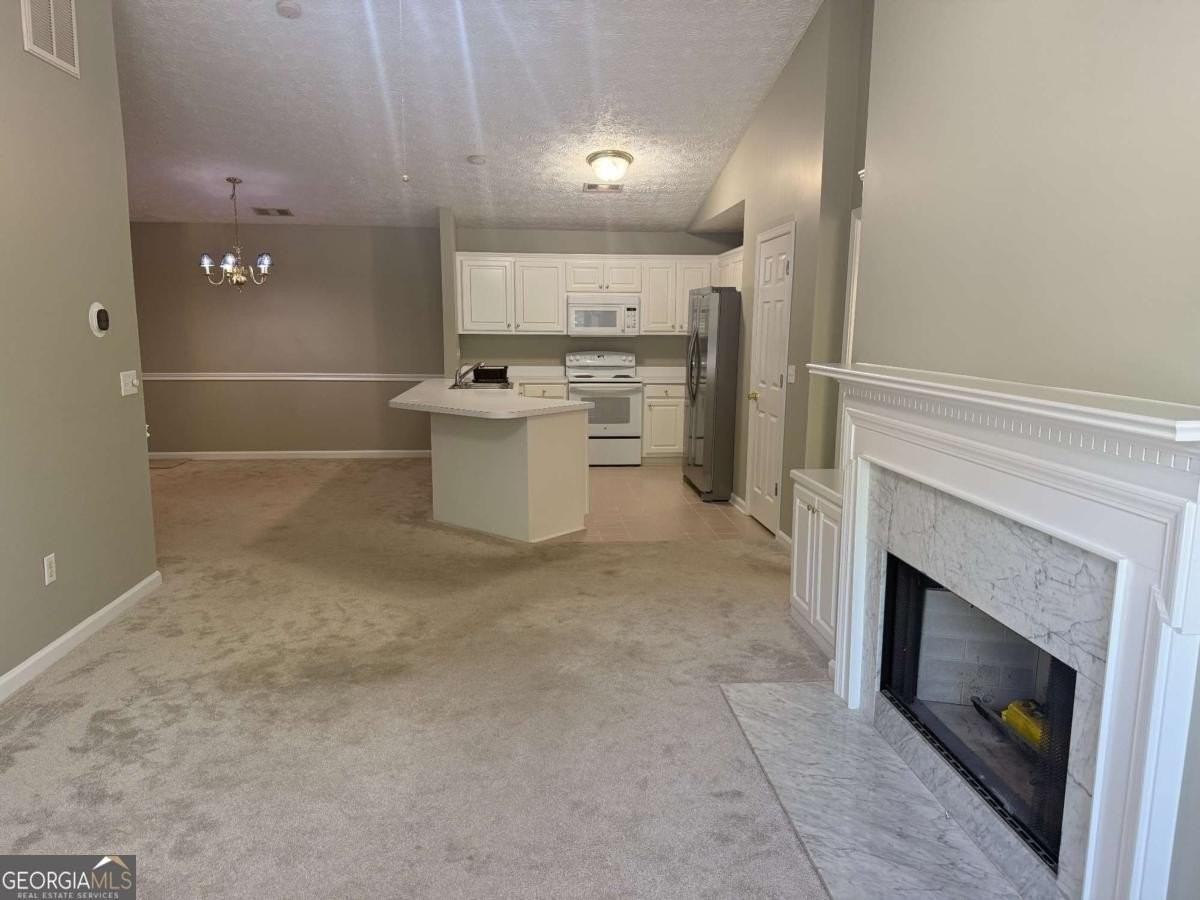 1001 Holly Dr #207 - Photo 4 of 15