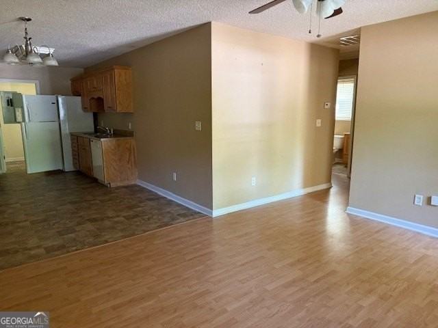 57 Crestwood Dr - Photo 3 of 16