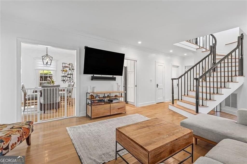 346 Redland Rd Nw - Photo 6 of 37