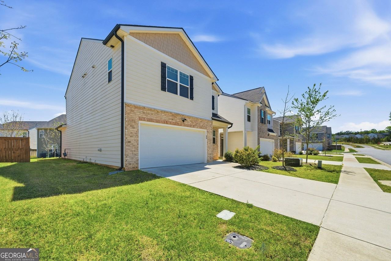 59 Silver Birch Pass - Photo 2 of 26