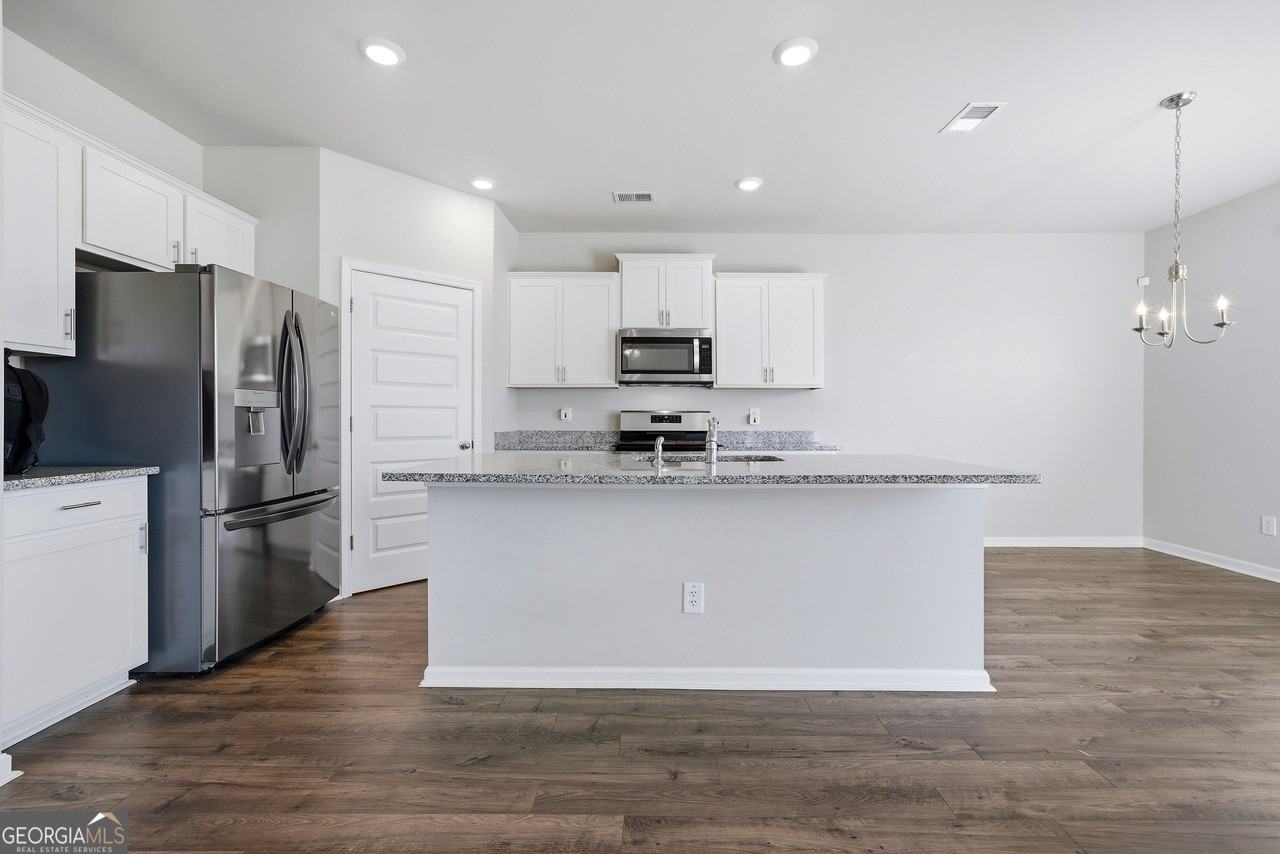 59 Silver Birch Pass - Photo 3 of 26