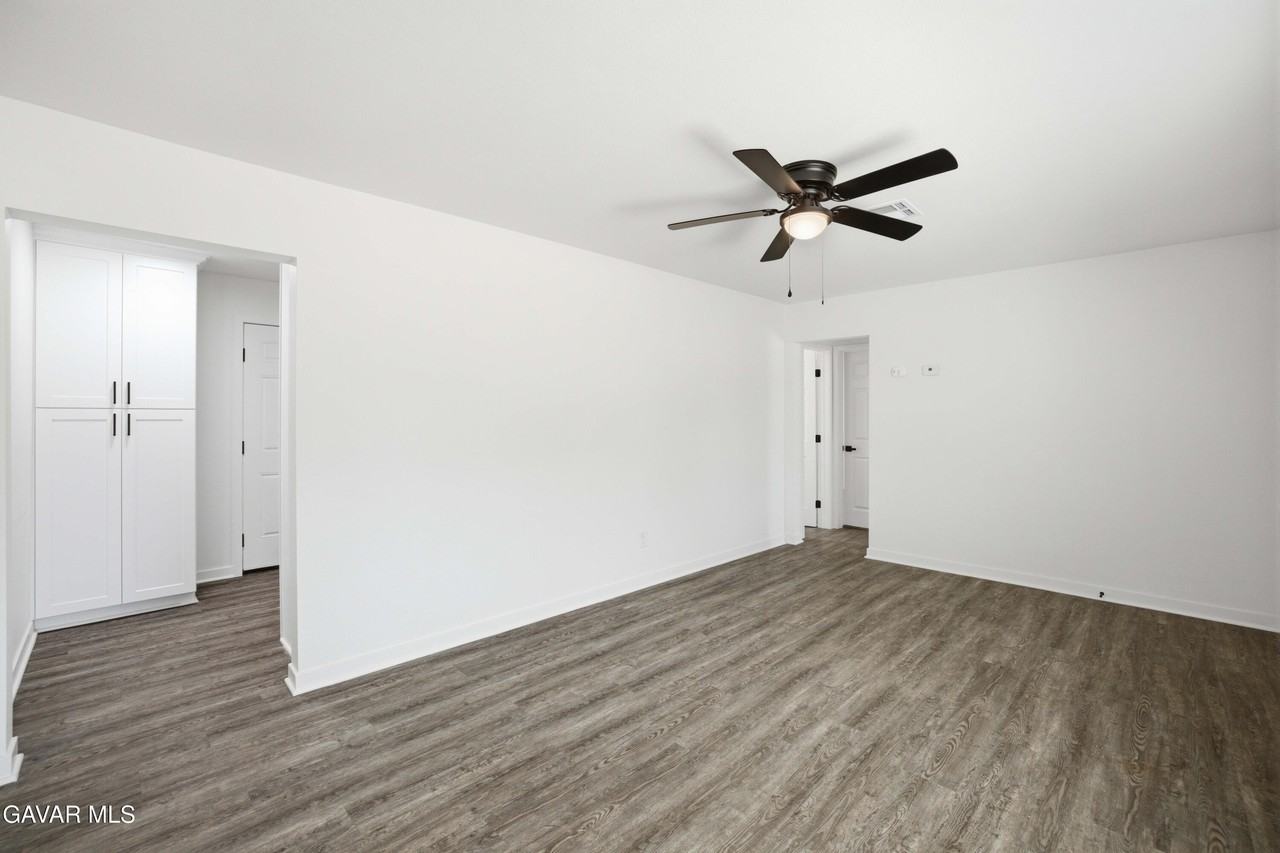 1807 W Avenue K8 - Photo 6 of 24