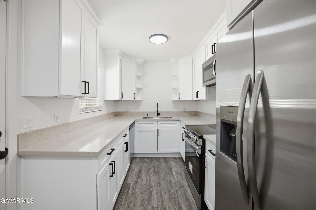 1807 W Avenue K8 - Photo 7 of 24