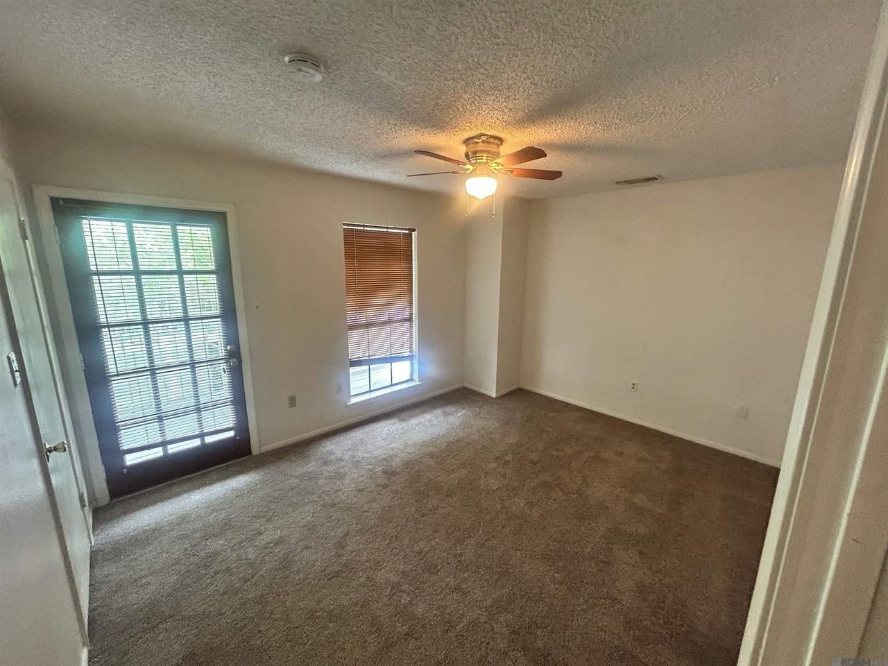 4448 Stumberg Ln - Photo 4 of 14