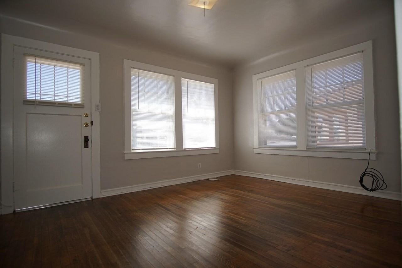 3815 Mountain Ave - Photo 2 of 13