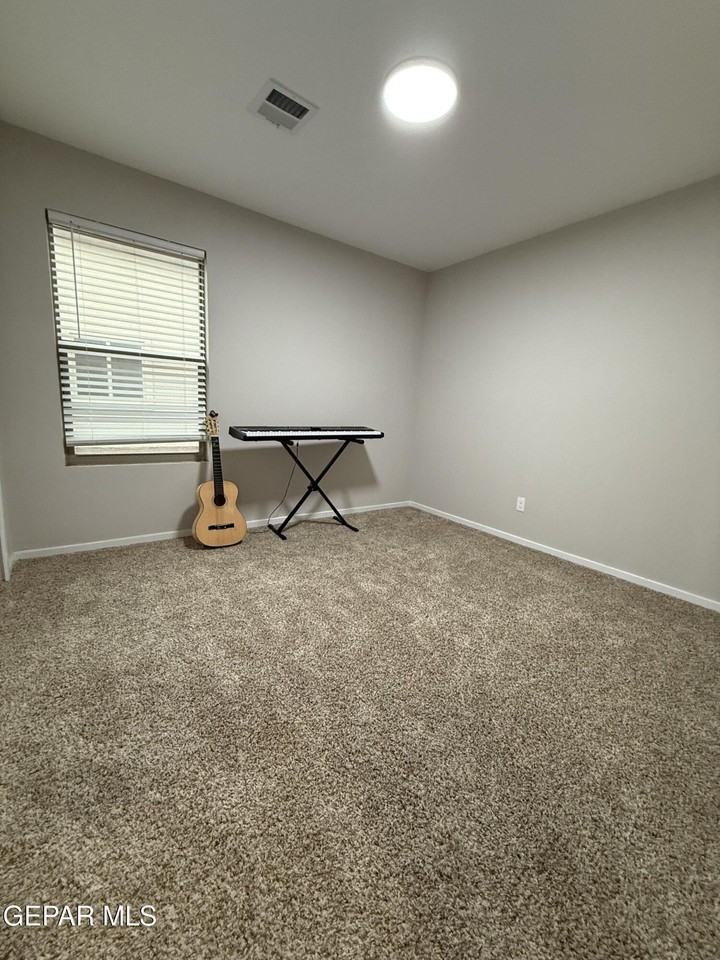 13841 Paseo Central Ave - Photo 4 of 36