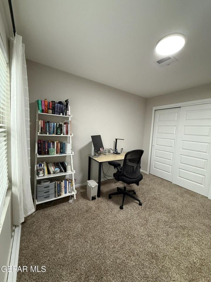 13841 Paseo Central Ave - Photo 5 of 36