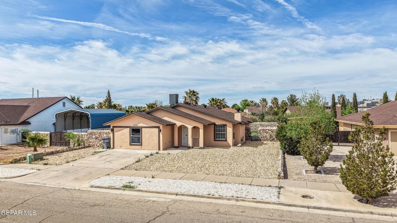 5729 Saplinas Rd - Photo 6 of 42