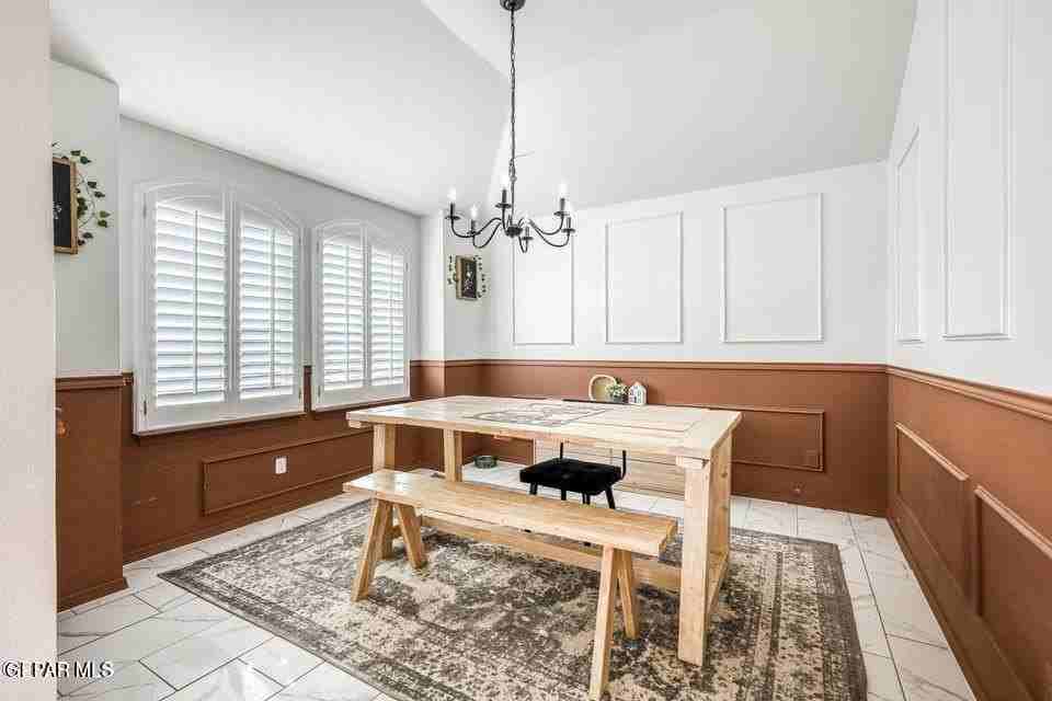 329 Samuel Vista St - Photo 7 of 20