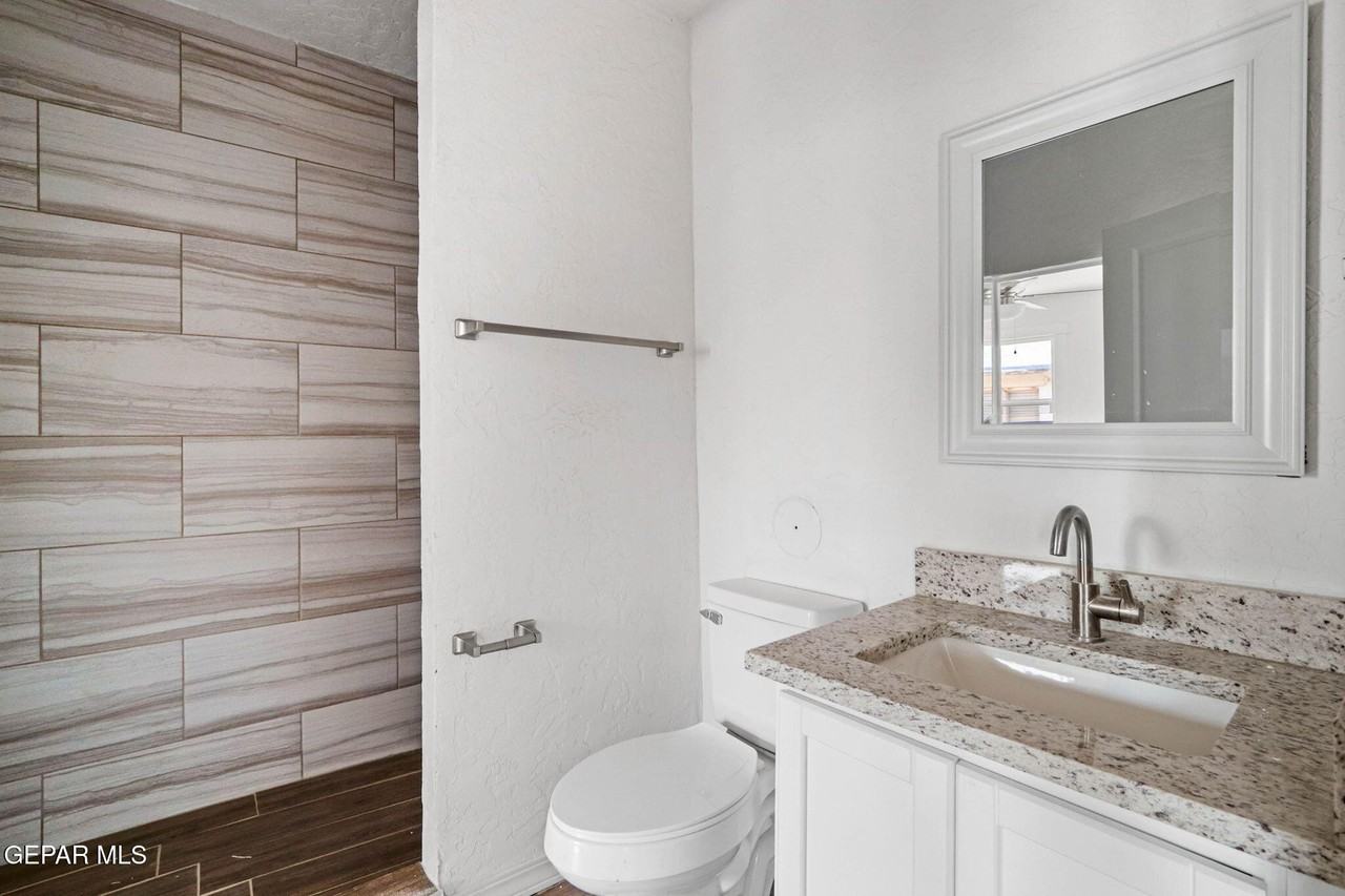 1116 N Copia St - Photo 7 of 12