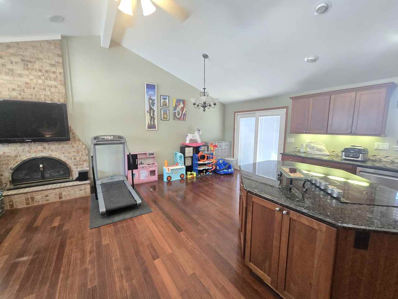 5620 Del Paz Dr #1 - Photo 3 of 20