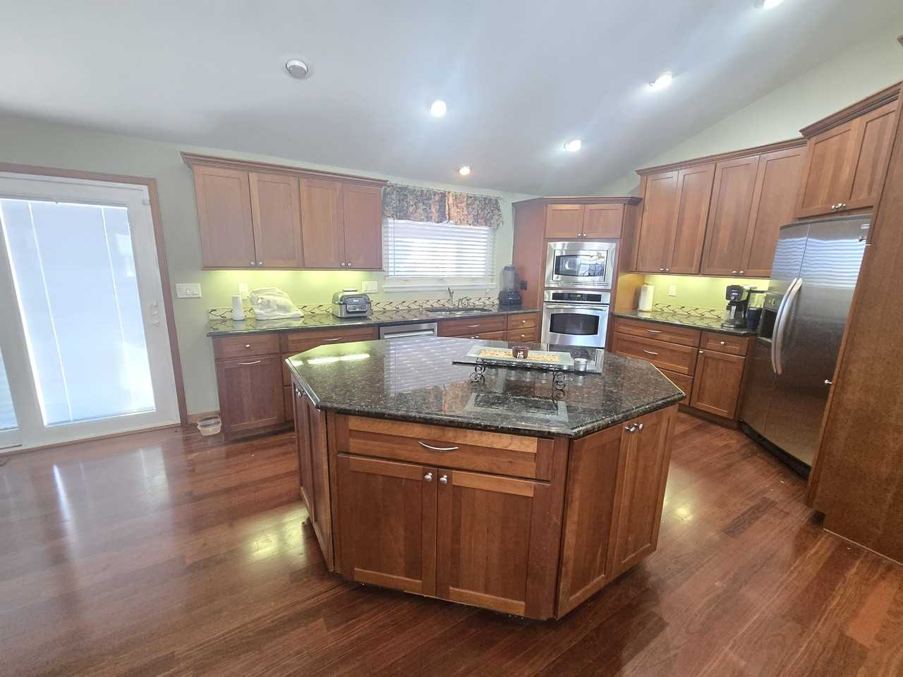 5620 Del Paz Dr #1 - Photo 5 of 20