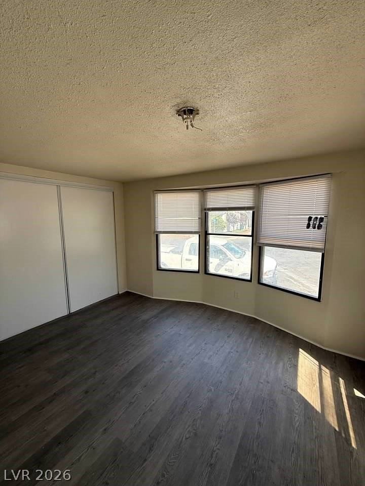 5051 Sitka Ln - Photo 3 of 34