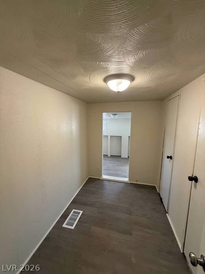 5051 Sitka Ln - Photo 4 of 34